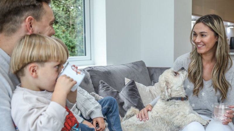 Parental advisor with family