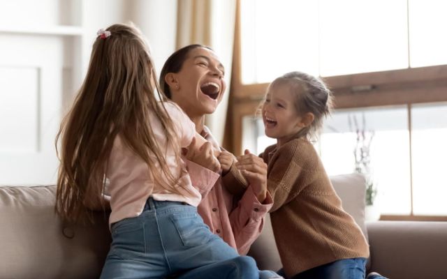 Mum with two daughters